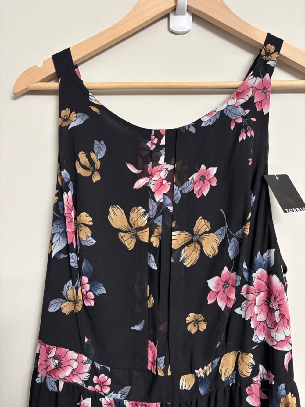 Torrid Black Floral Maxi Dress with Pink and Gold Flowers Size 1 14-16 NWT - Picture 2 of 7